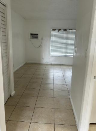 6000 Northwest 7th Street Unit 25