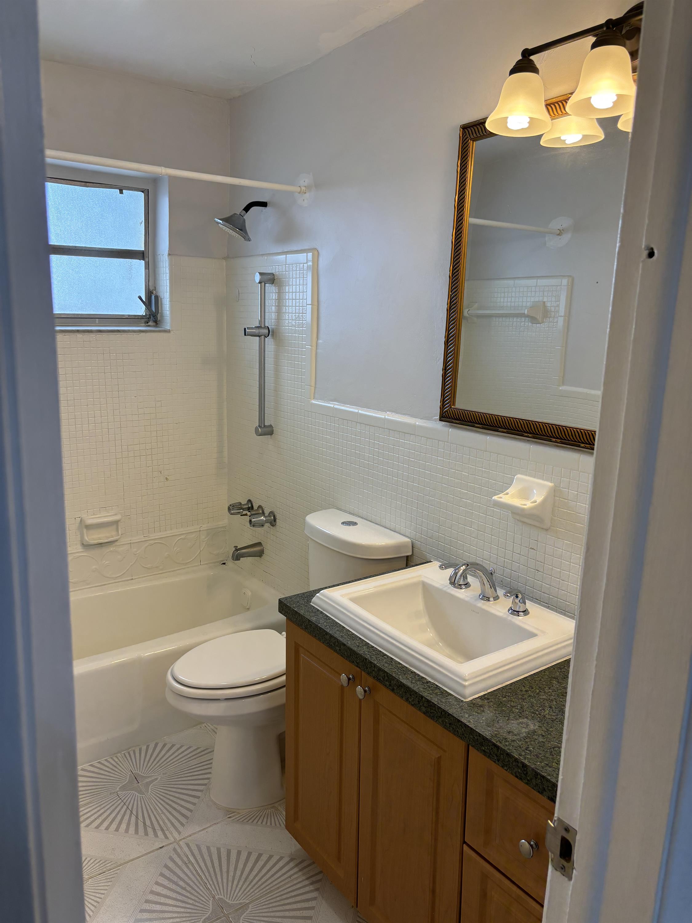 4152 Southwest 24th Court-4